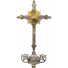 Cruz parroquial de metal cincelado con varal - 0