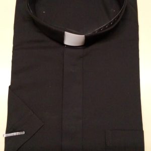 Camisa negra manga corta